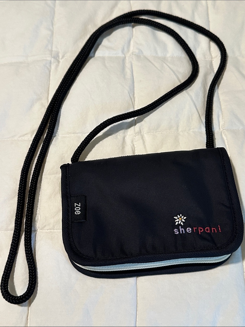 Sherpani Zoe Black Compact Crossbody Organizer